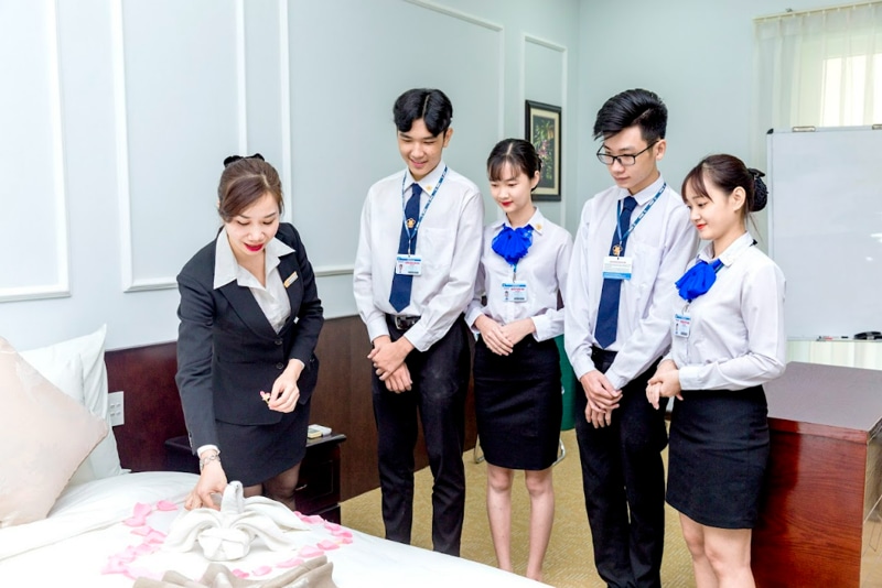 Đại Học Từ Xa ngành quản trị khách sạn